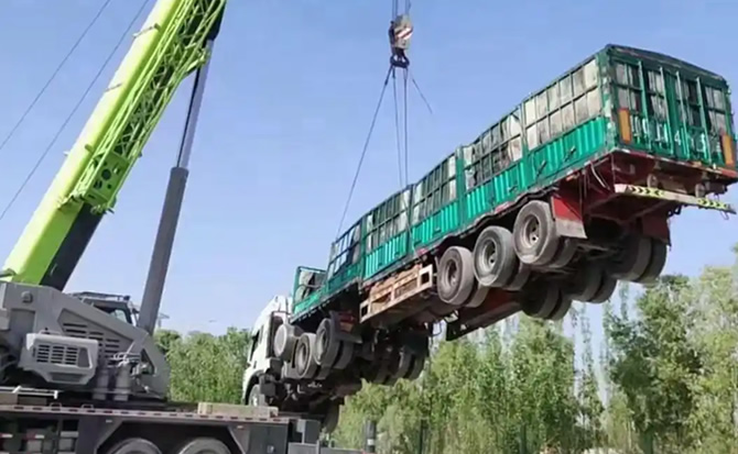 额尔古纳道路脱困救援案例